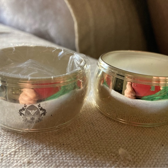 Free With Purchase Set of Elegant Silver Napkin Rings Free W/$50 or more NWOT - Picture 1 of 5